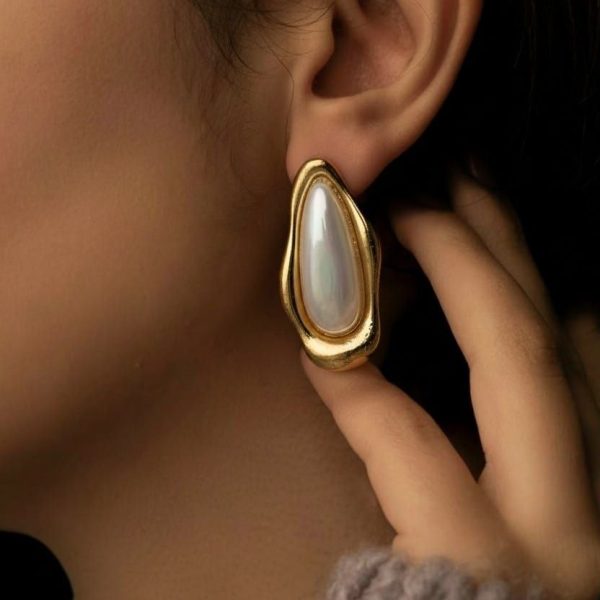 PEARL GOLDEN EARRINGS